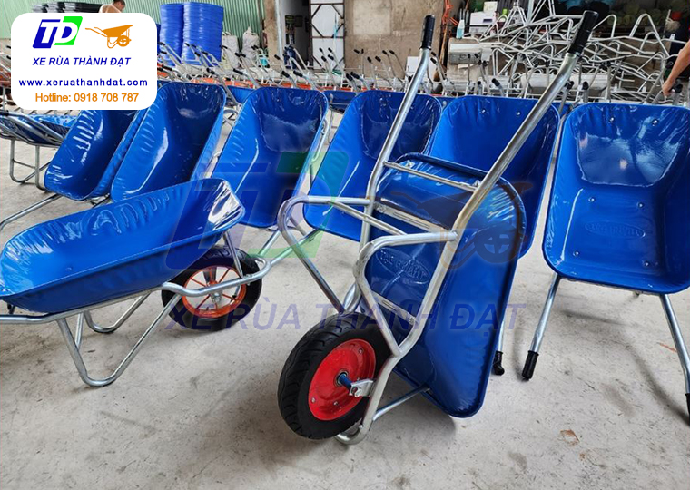 Xe Rùa Xanh Dương Thùng Bắt Ốc Có Chén Âm - Sơn Tĩnh Điện
